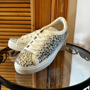 ✨ Aldo Crystal-Embellished White Sneakers – Size 7.5 🤍✨